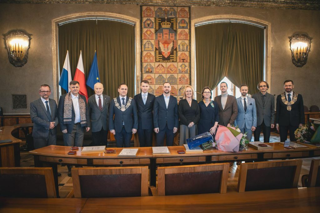 597761062_1177283424489120_1950649350192445988_n